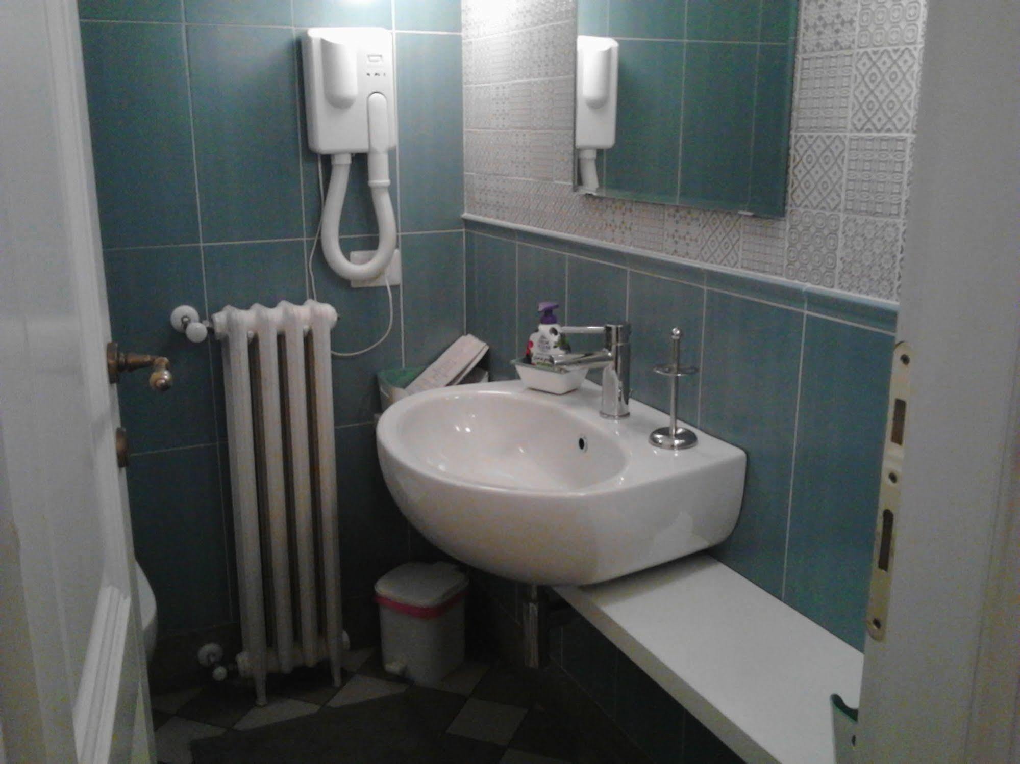 Le Stanze Di Pietro Bed & Breakfast Roma Exterior foto